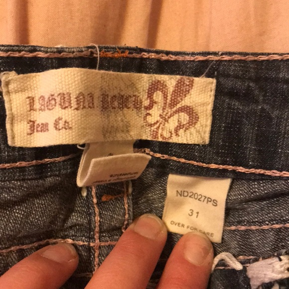 Laguna Beach Jeans with thick white stitching - Picture 3 of 5